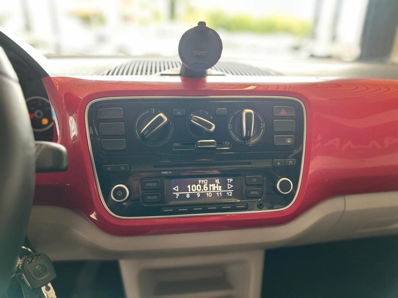 Volkswagen up! 1.0 75 CV 5p. high