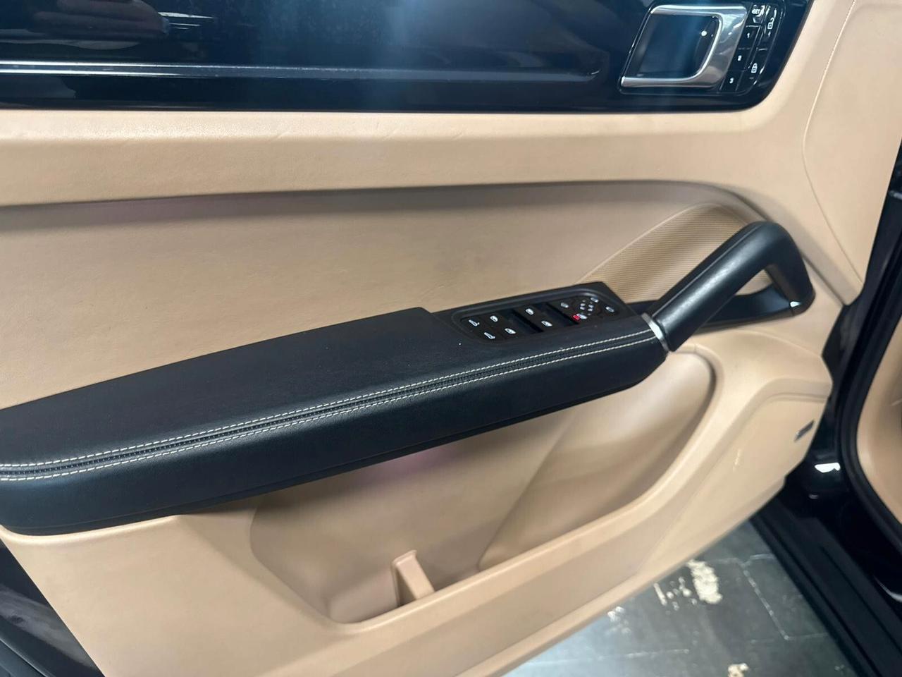 Porsche Cayenne 3.0 V6