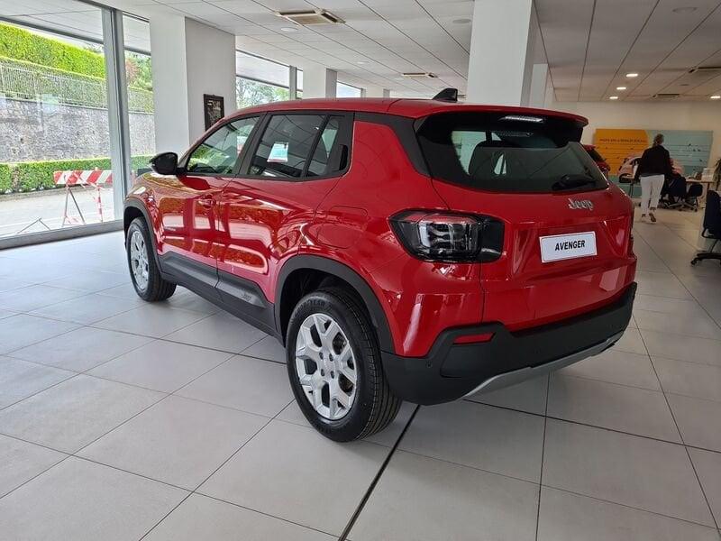 Jeep Avenger e-Hybrid 1.2 MHEV e-Hybrid Turbo Altitude