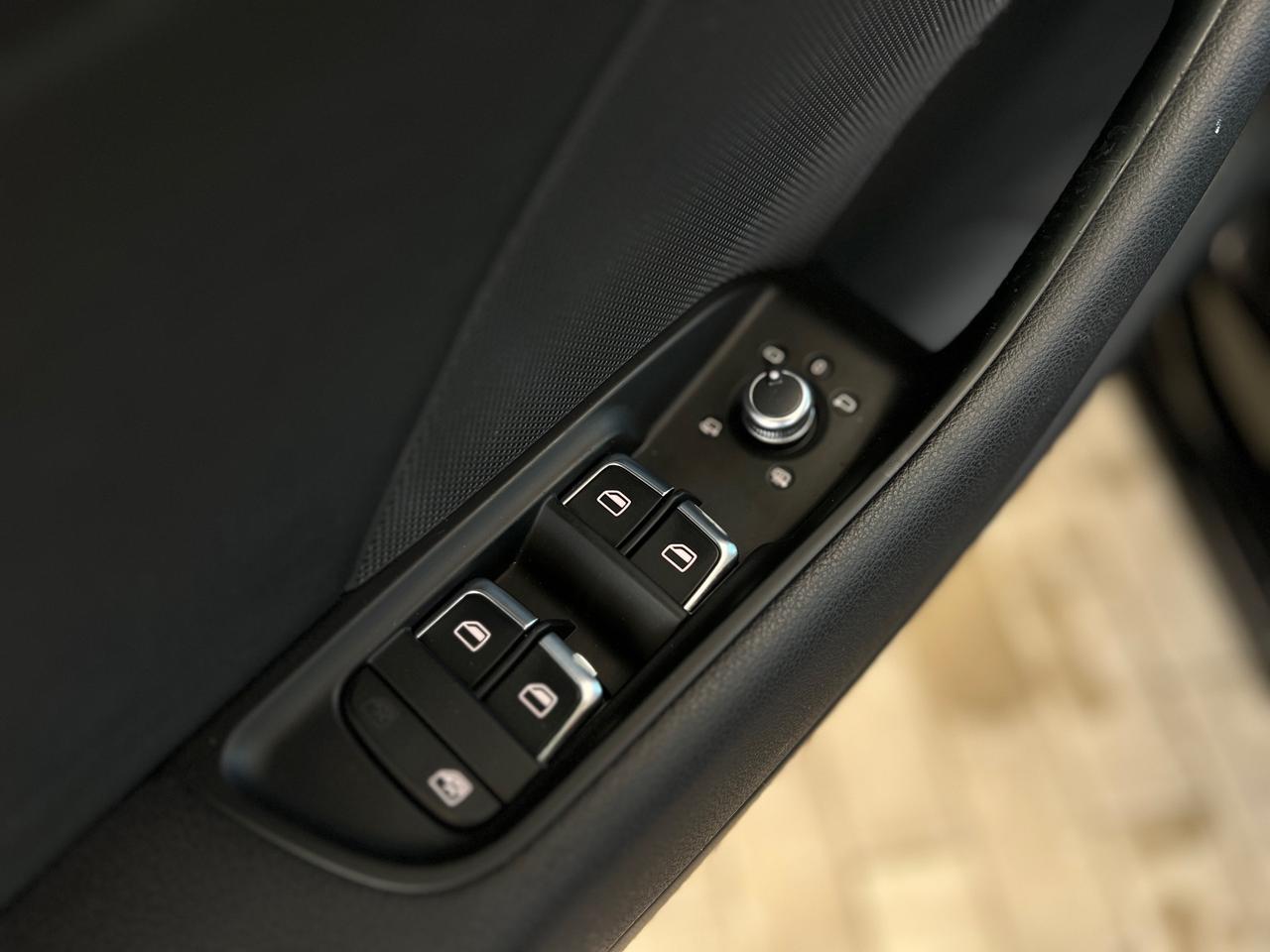 Audi A3 2.0 TDI Attraction 150 Cv PELLE