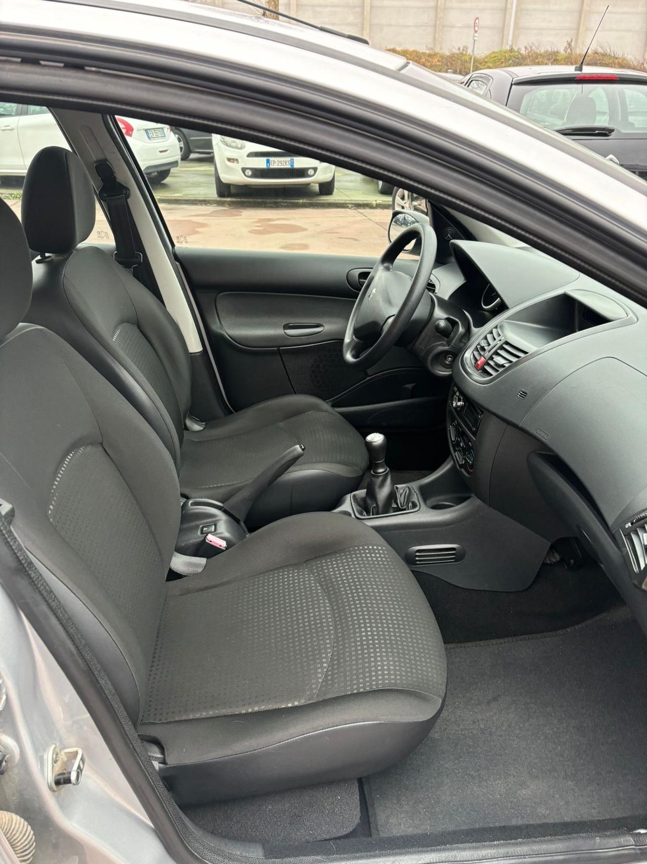 Peugeot 206 Plus 1.1 60CV 5p. Energie