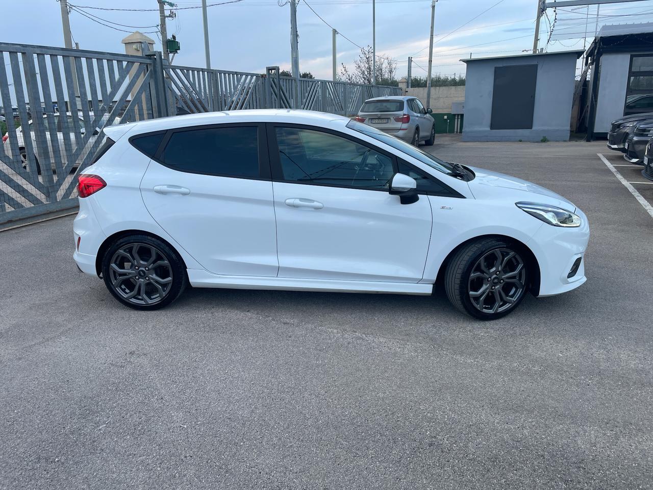 Ford Fiesta 1.0 Ecoboost Hybrid 125 CV 5 porte ST-Line