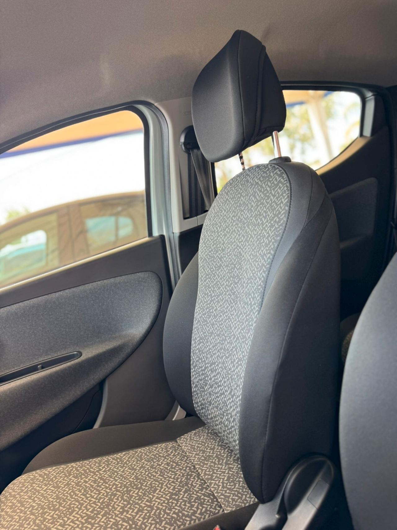Lancia Ypsilon 1.0 FireFly 5 porte S&S Hybrid Silver Plus