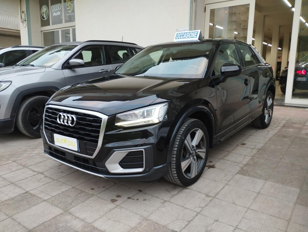 Audi Q2 30 TDI S tronic Identity Black