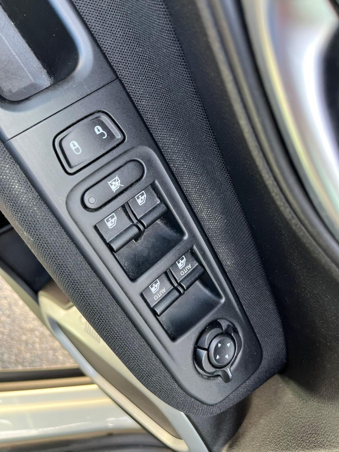 Jeep renegade 1.6 mjt- full - km 110000-2015