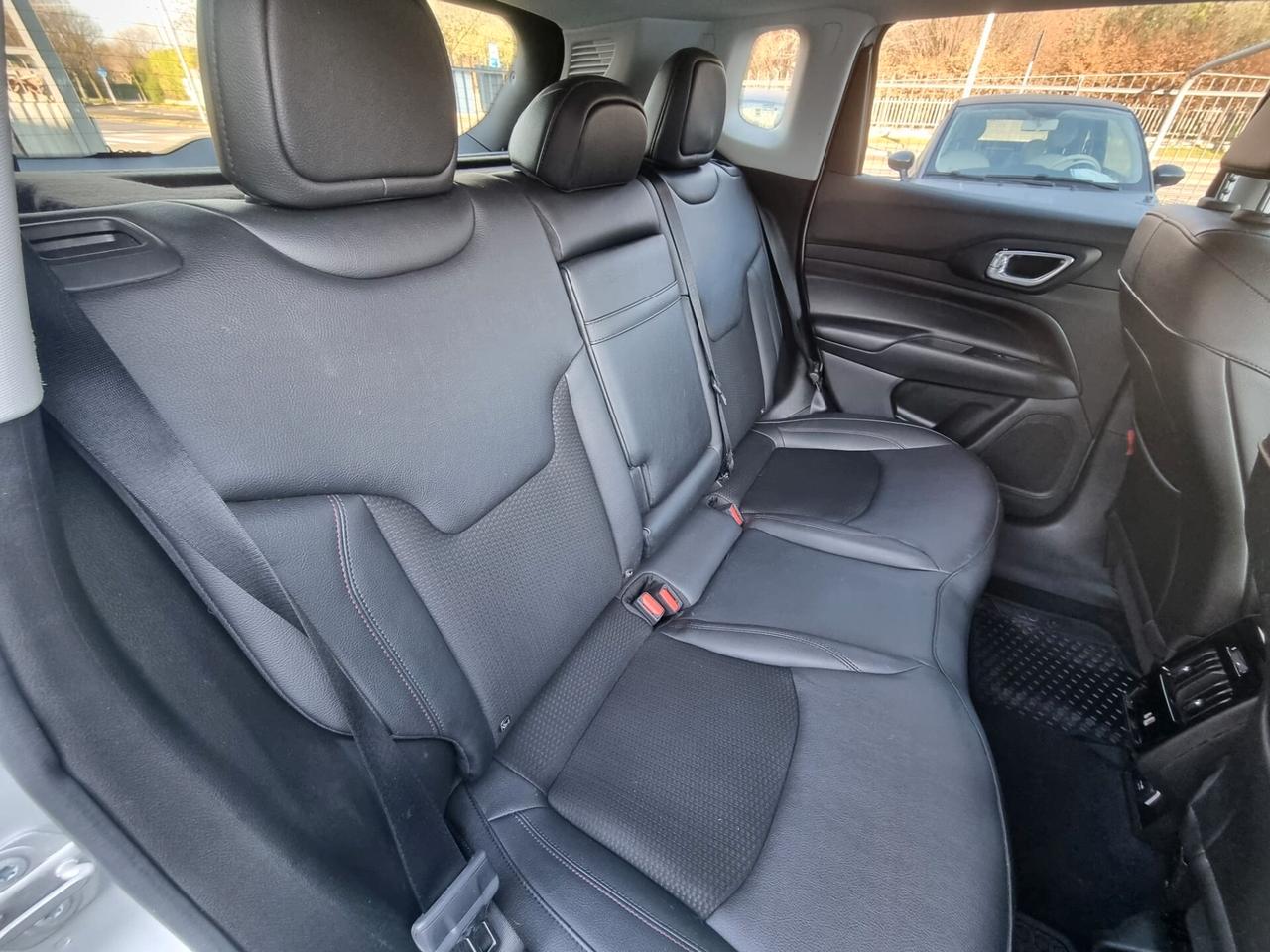 Jeep Compass 1.3 Turbo T4 240 CV PHEV AT6 4xe Trailhawk