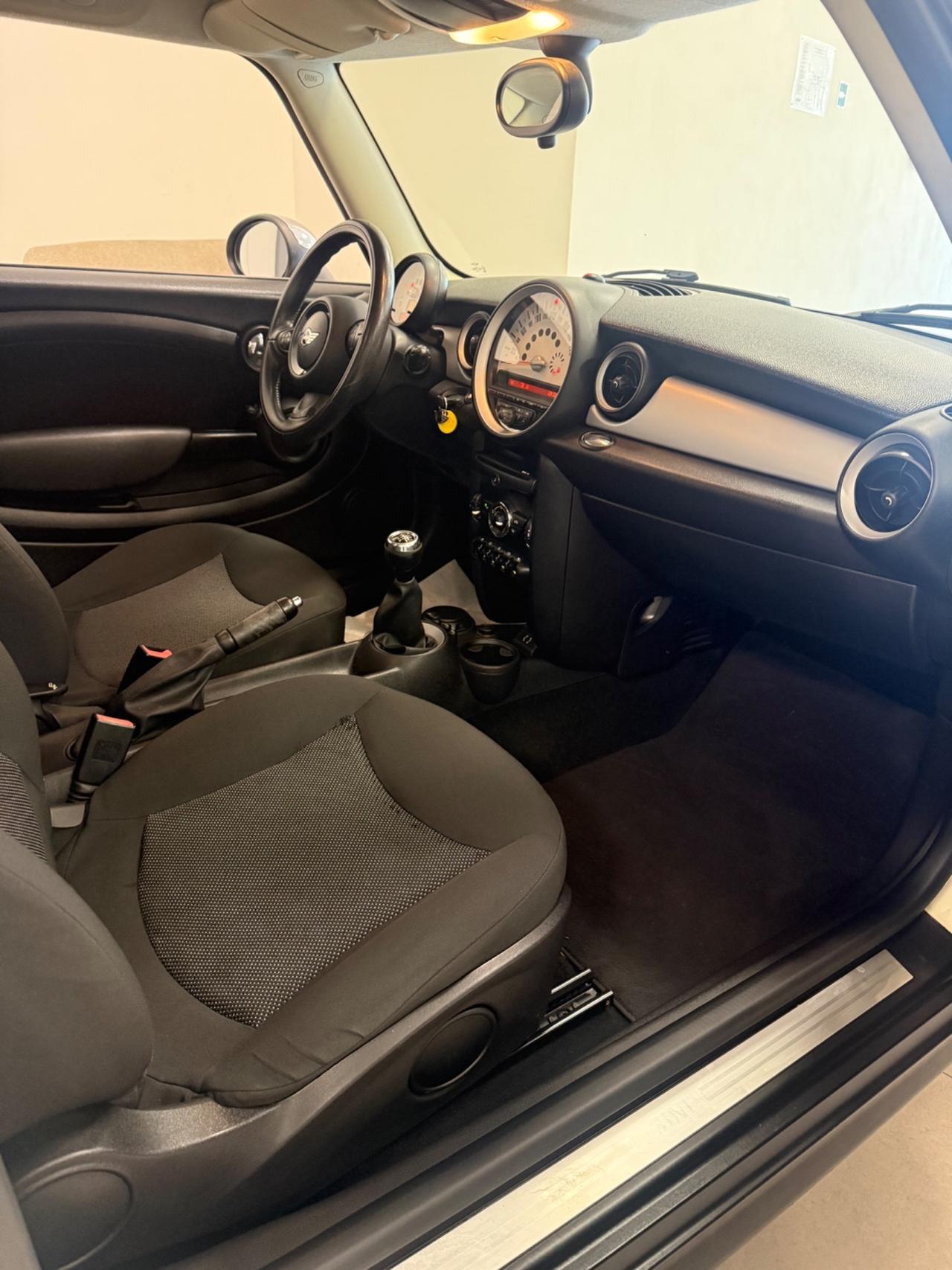 Mini 1.6 16V Cooper D