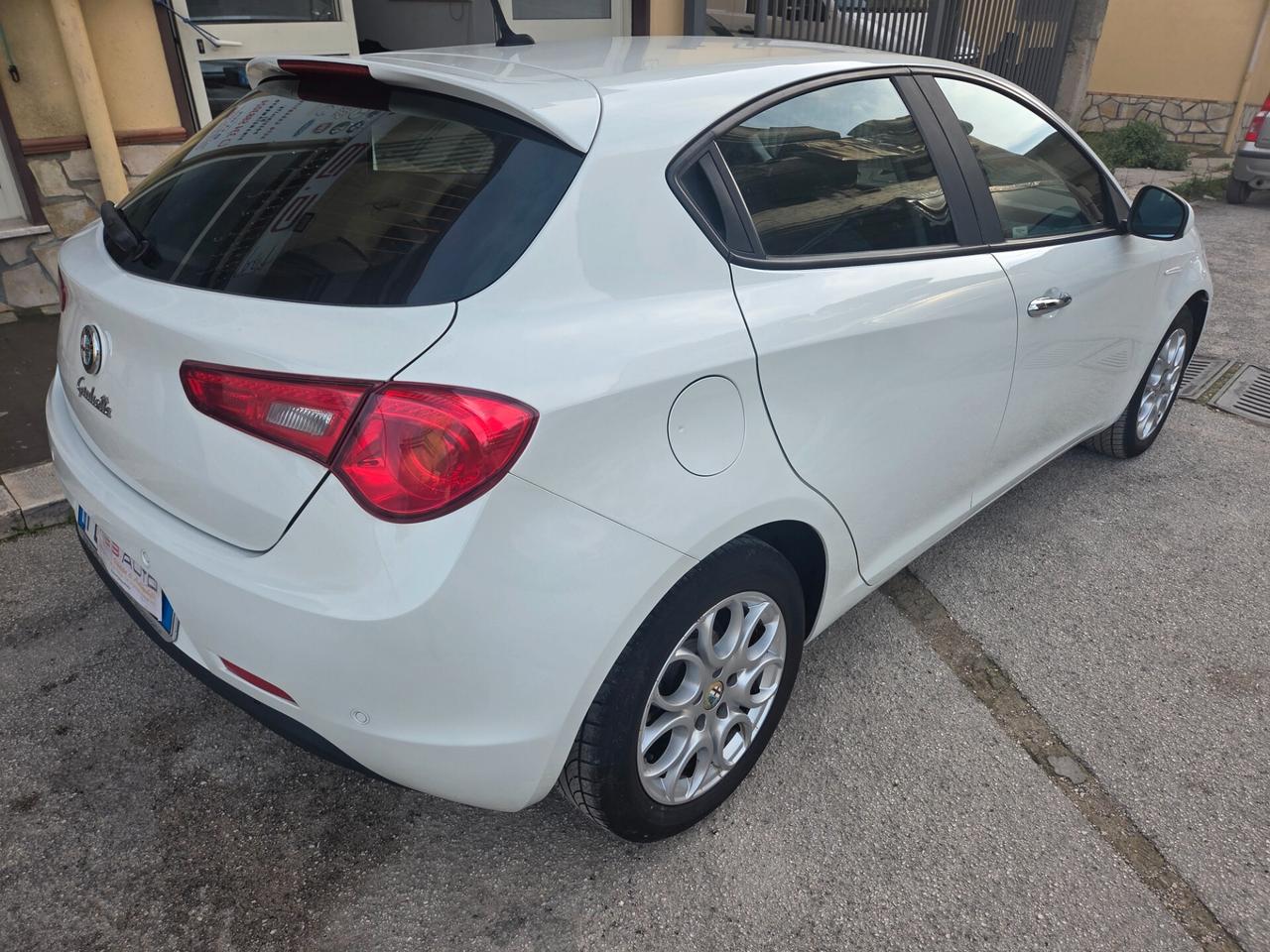 ALFA GIULIETTA 1.6 JTDM 120 CV ANNO 2016 KM CERTIF