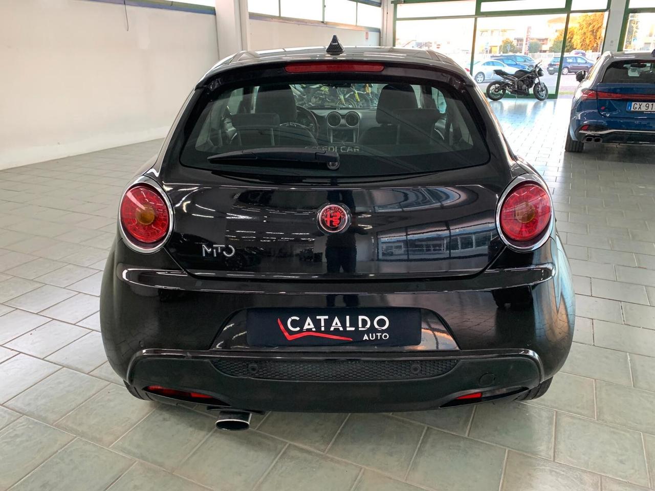 Alfa Romeo MiTo 1.3 JTDm-2 95 CV S&S Distinctive Premium Pack