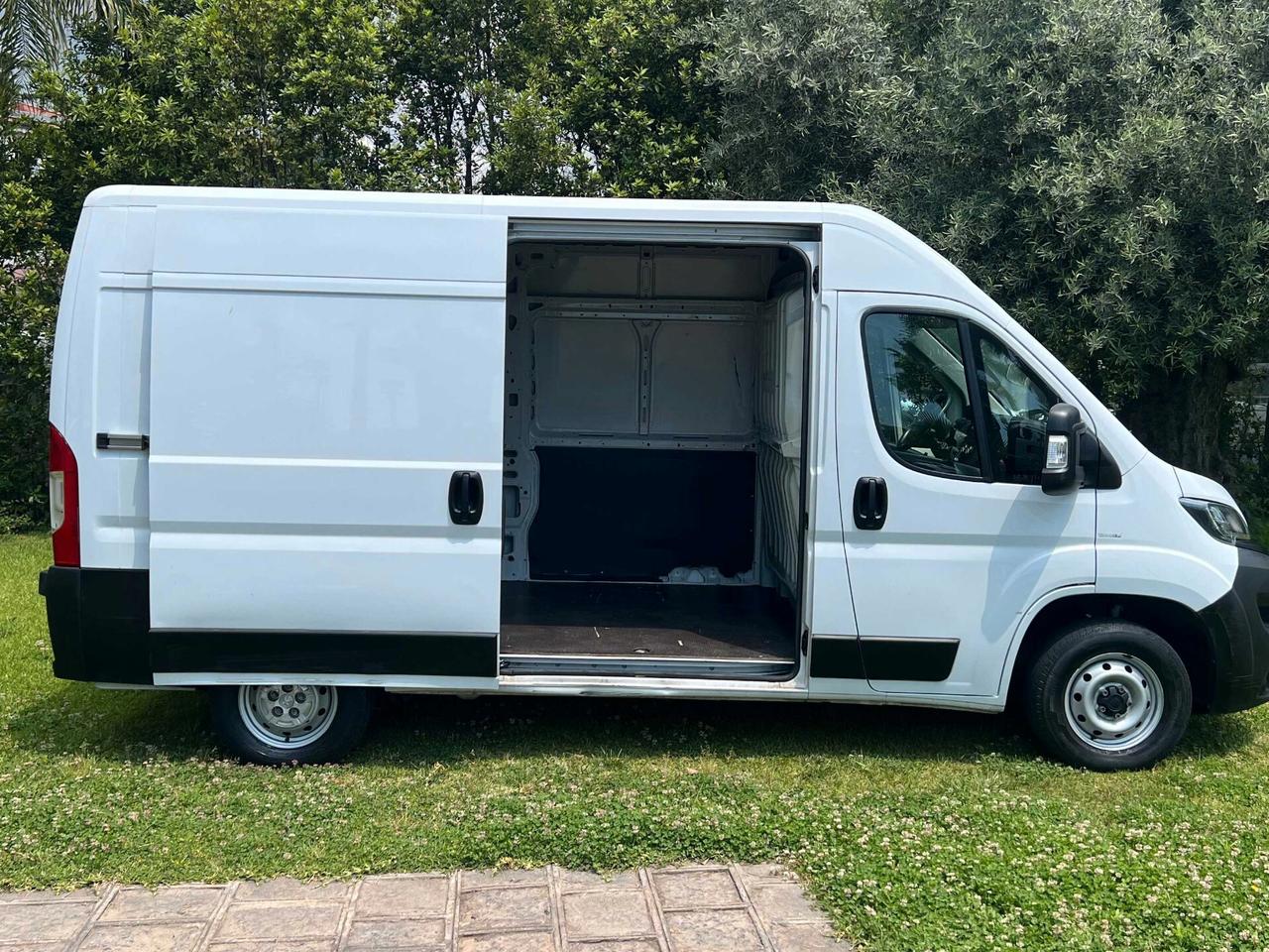 Peugeot Boxer 335 2.2 BlueHDi 140 S&S PLM-TA Furgone