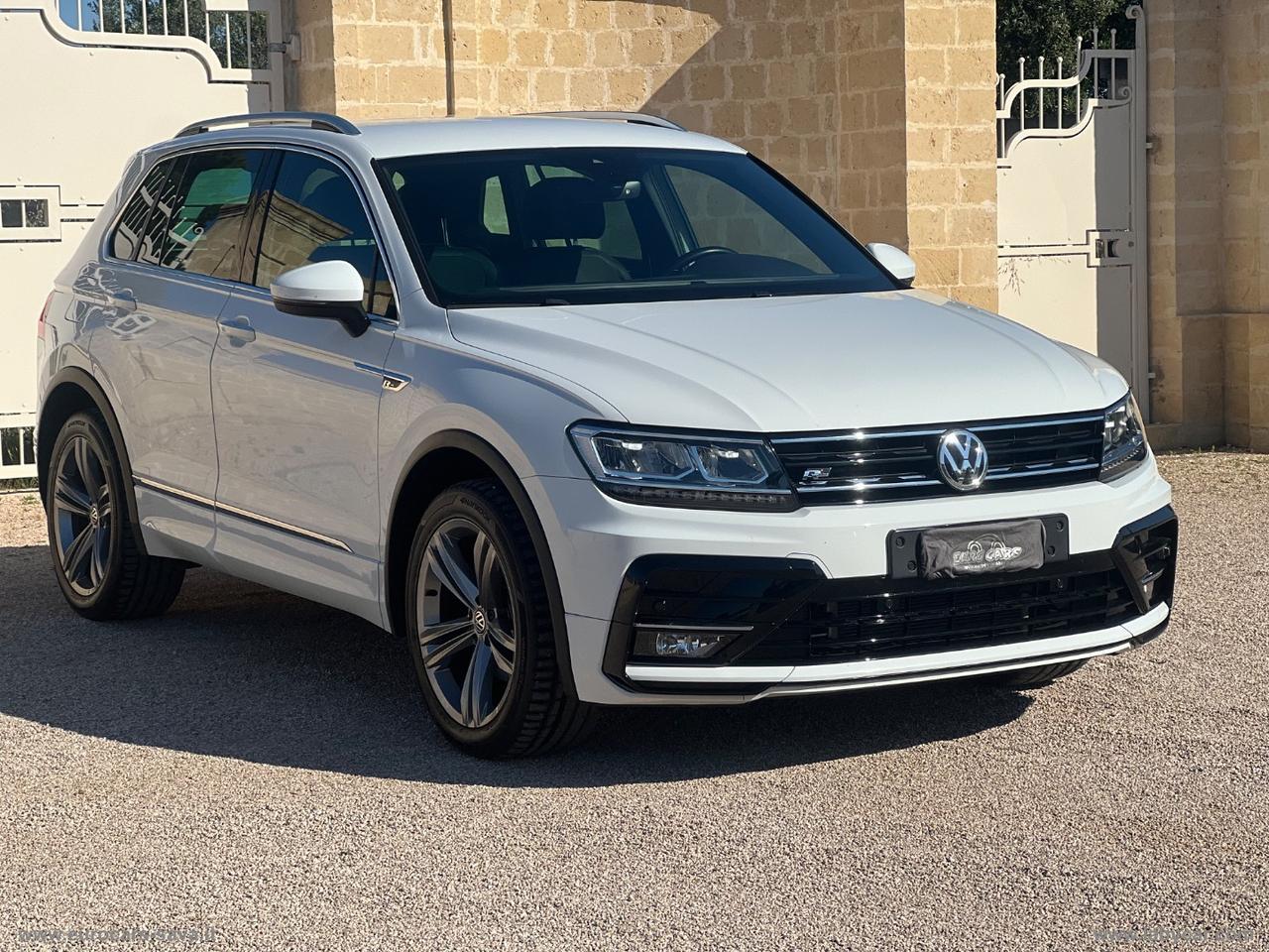 VOLKSWAGEN Tiguan 2.0 TDI DSG 4MOTION Sport BMT R-LINE