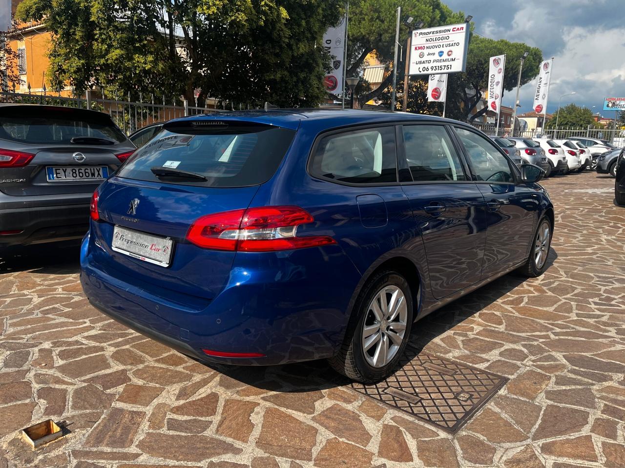 Peugeot 308 BlueHDi 130 S&S Business