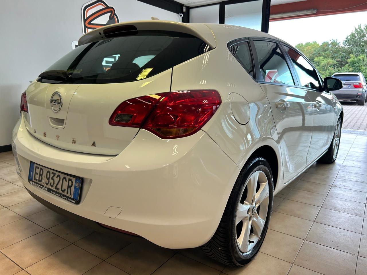 Opel Astra - 2010 1.4 GPL 100cv 174.000 km