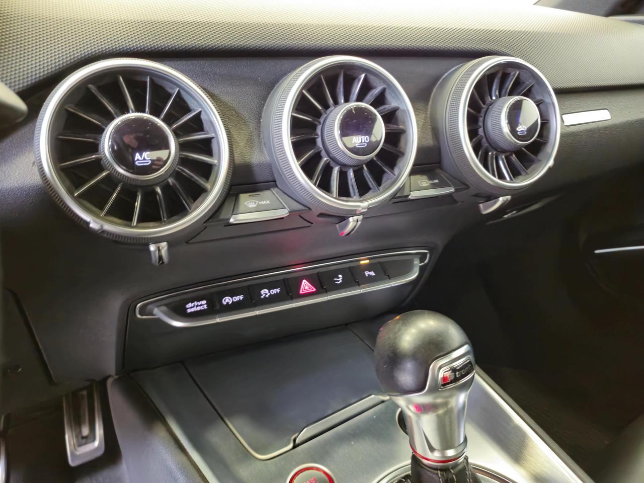 Audi TTS Coupe 2.0 tfsi quattro s-tronic - B&O - Sens. Park. - Lim.