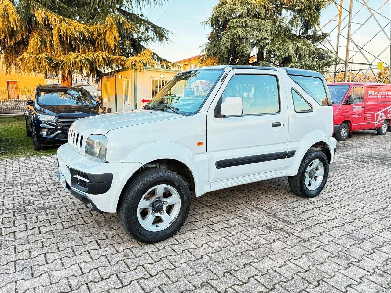 Suzuki Jimny 1.3i 16V cat Cabrio 4WD JLX OK NEOPATENTATI