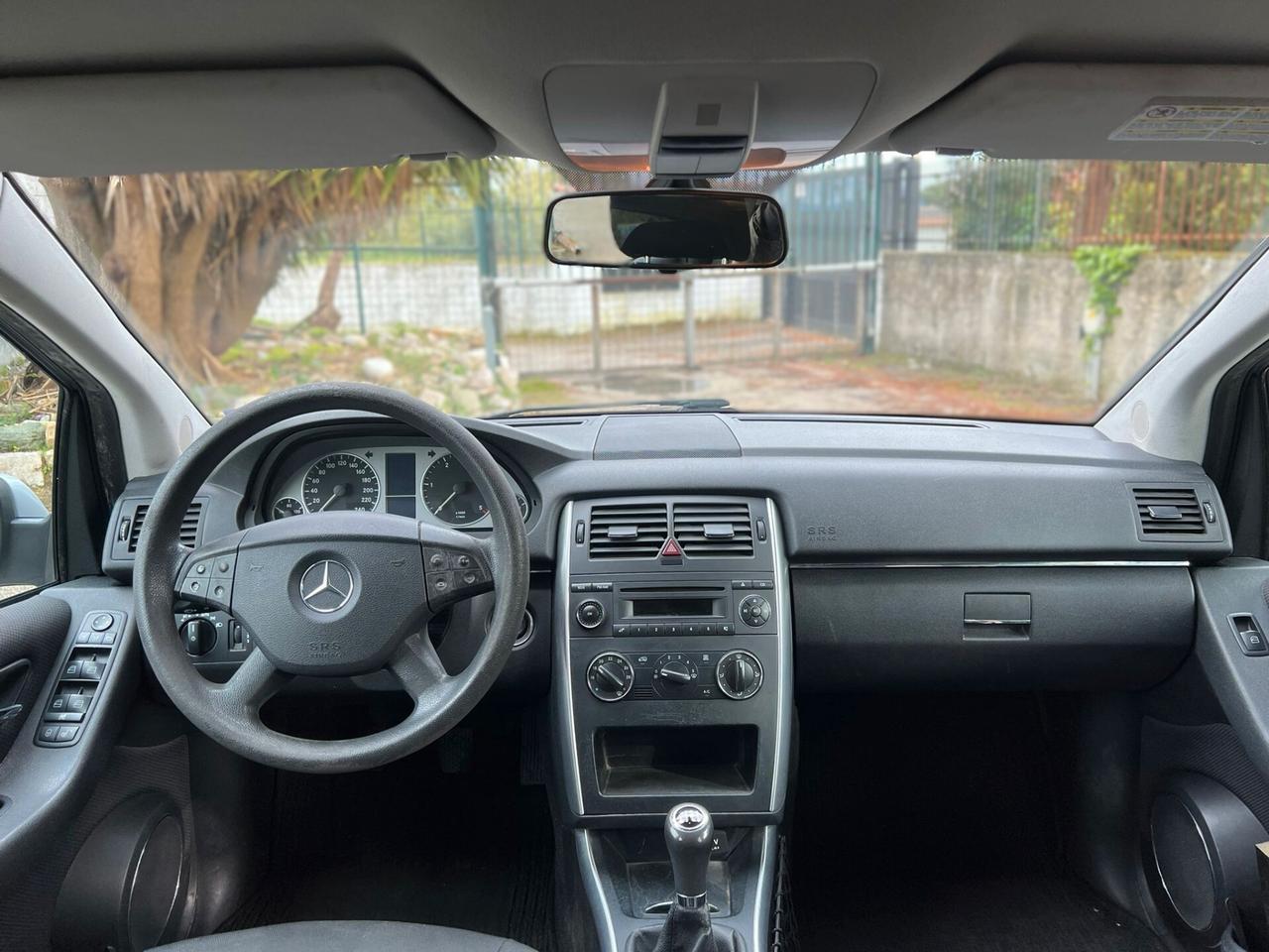 MERCEDES CLASSE B 180 2.0 Premium - 2010