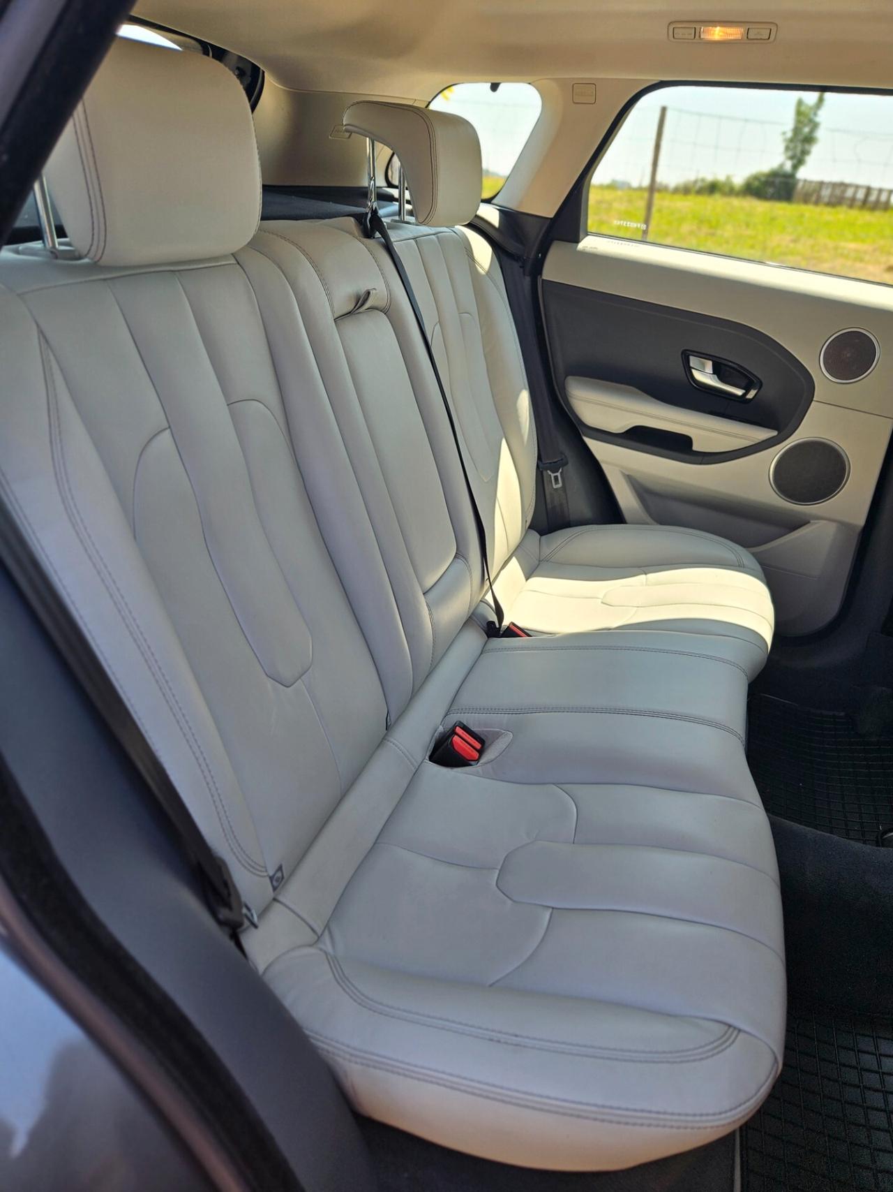 Land Rover Range Evoque 2.2 TD4 5p. Dynamic