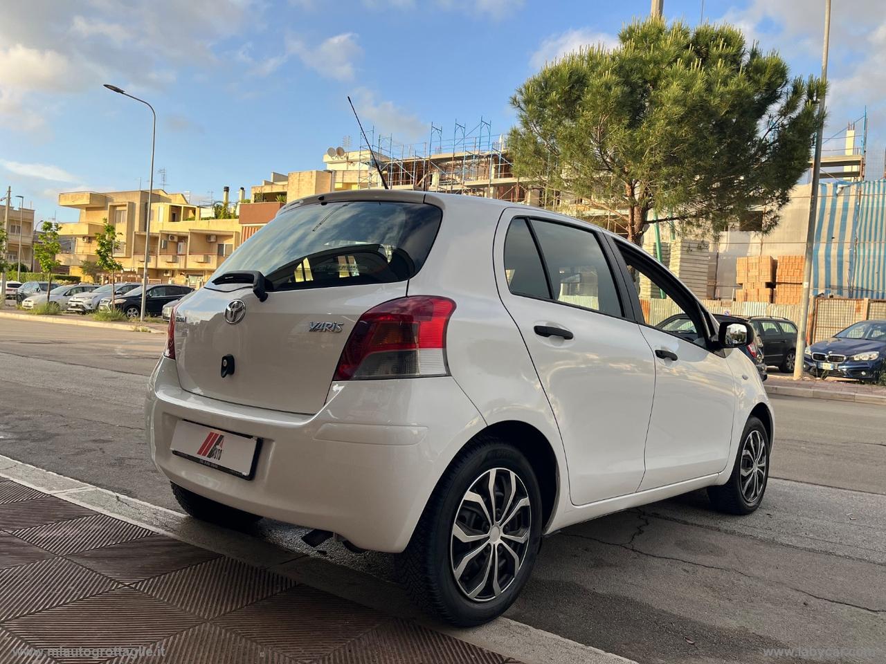 TOYOTA Yaris 1.4 D-4D 5p. Sol