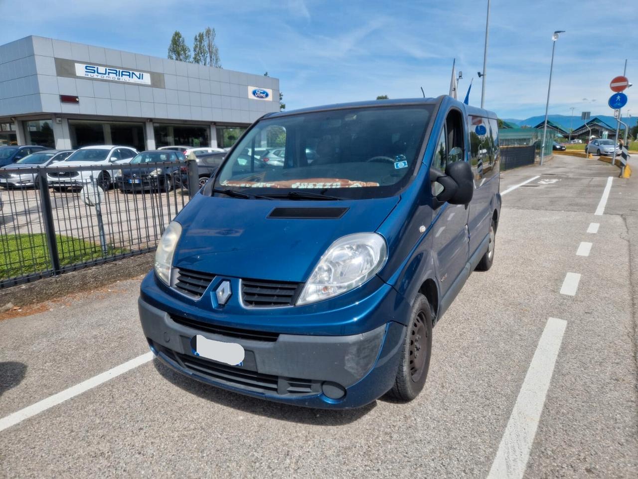 Renault Trafic T29 2.5 dCi/115 PC-TN Passenger Confort 9 POSTI