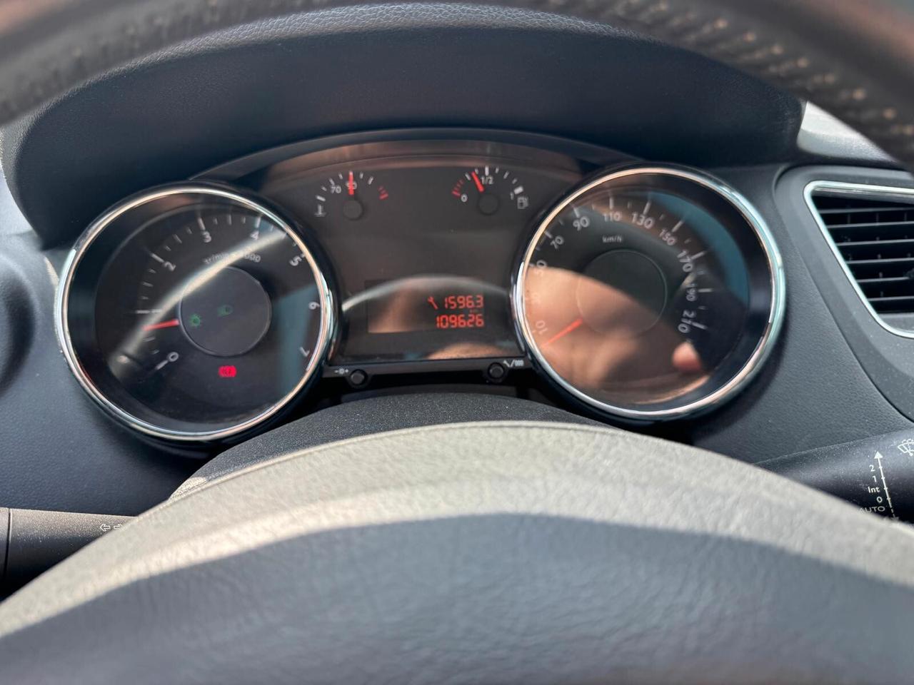 Peugeot 5008 1.6 VTi 120CV Premium