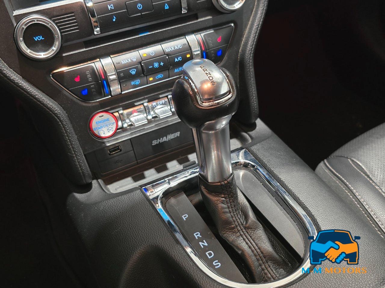 Ford Mustang Fastback 5.0 ti-vct V8 GT 421cv auto