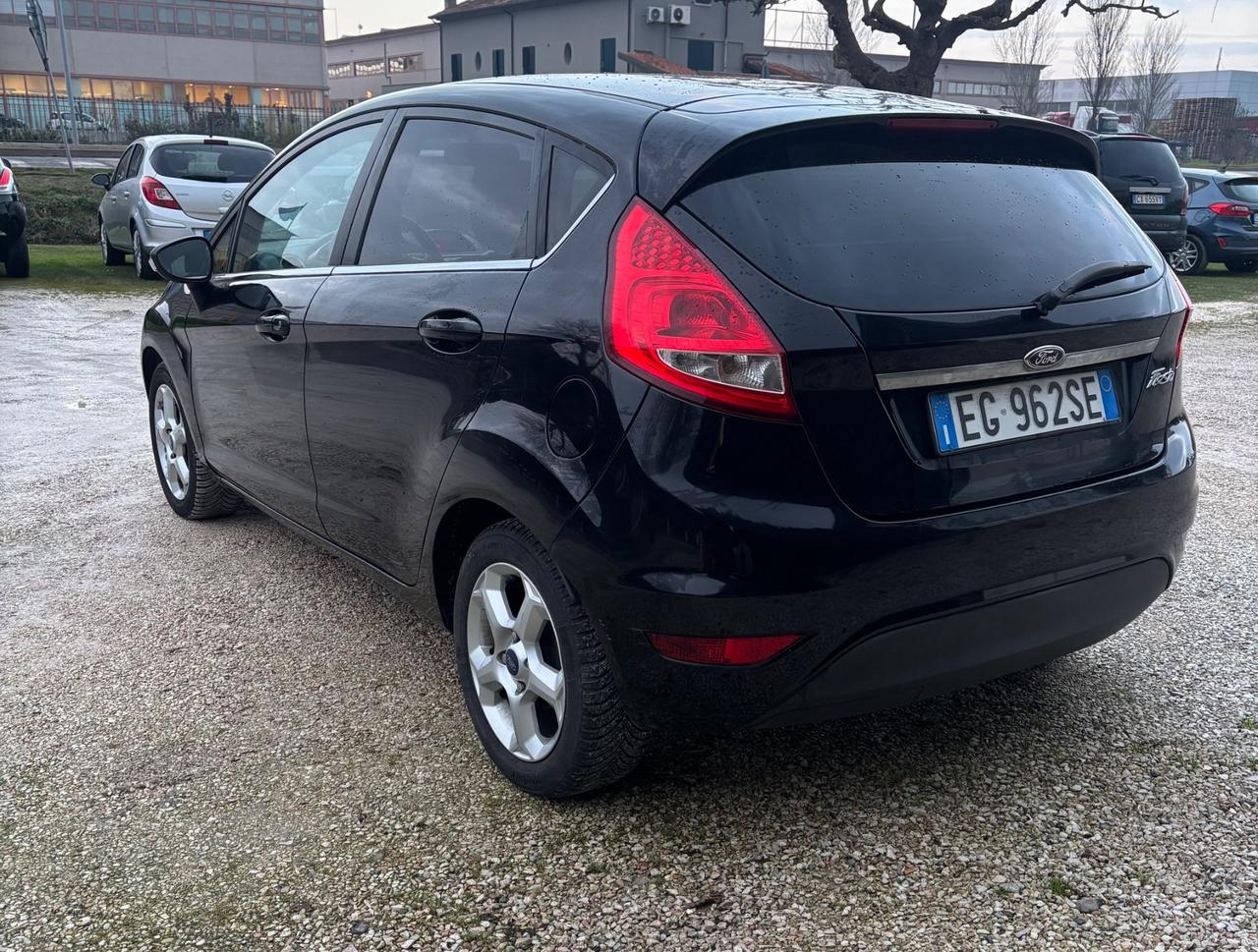 Ford Fiesta 1.2 5 porte Bz.- GPL Titanium