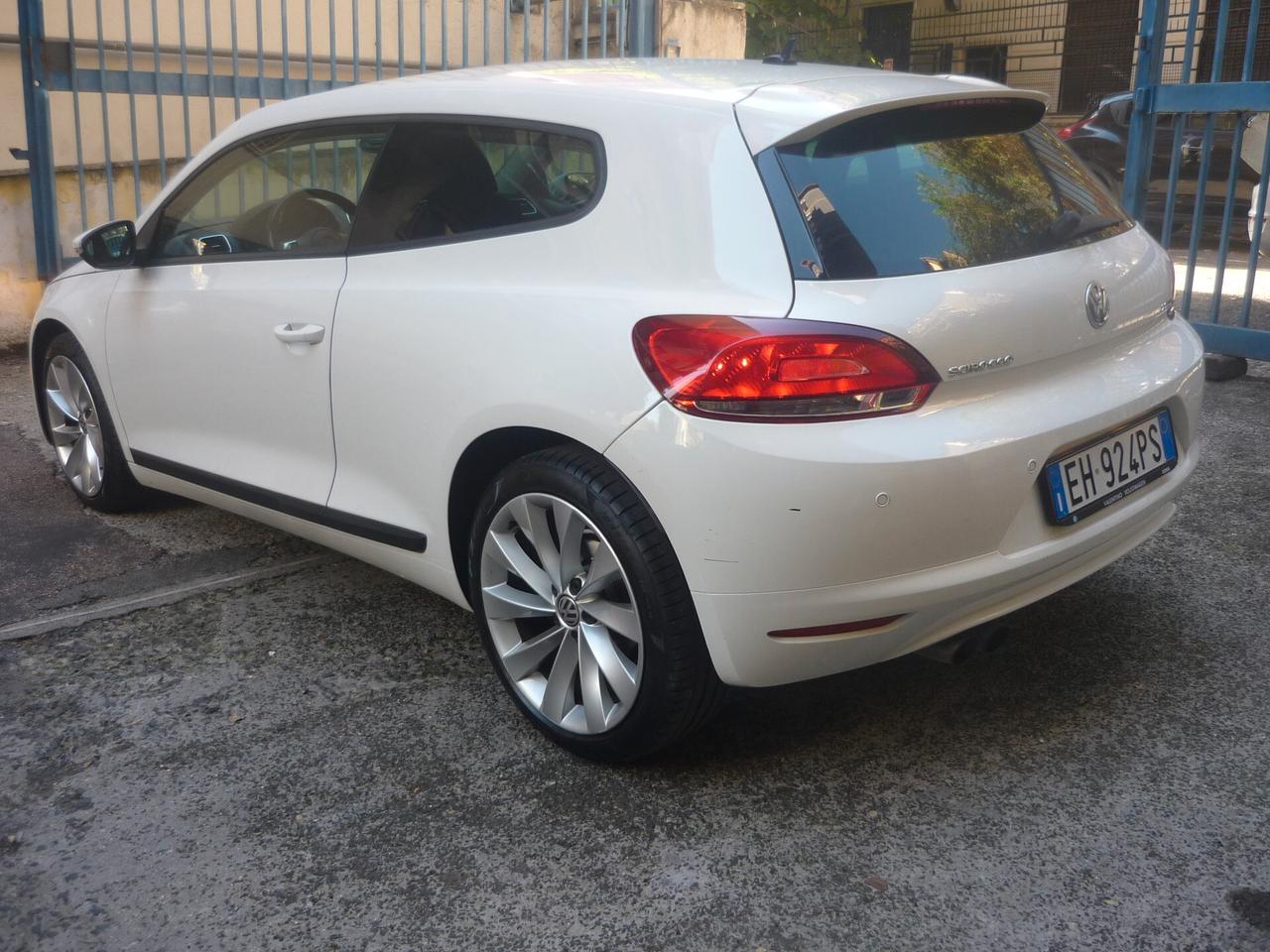 Volkswagen Scirocco 2.0 TDI 140CV DPF DSG