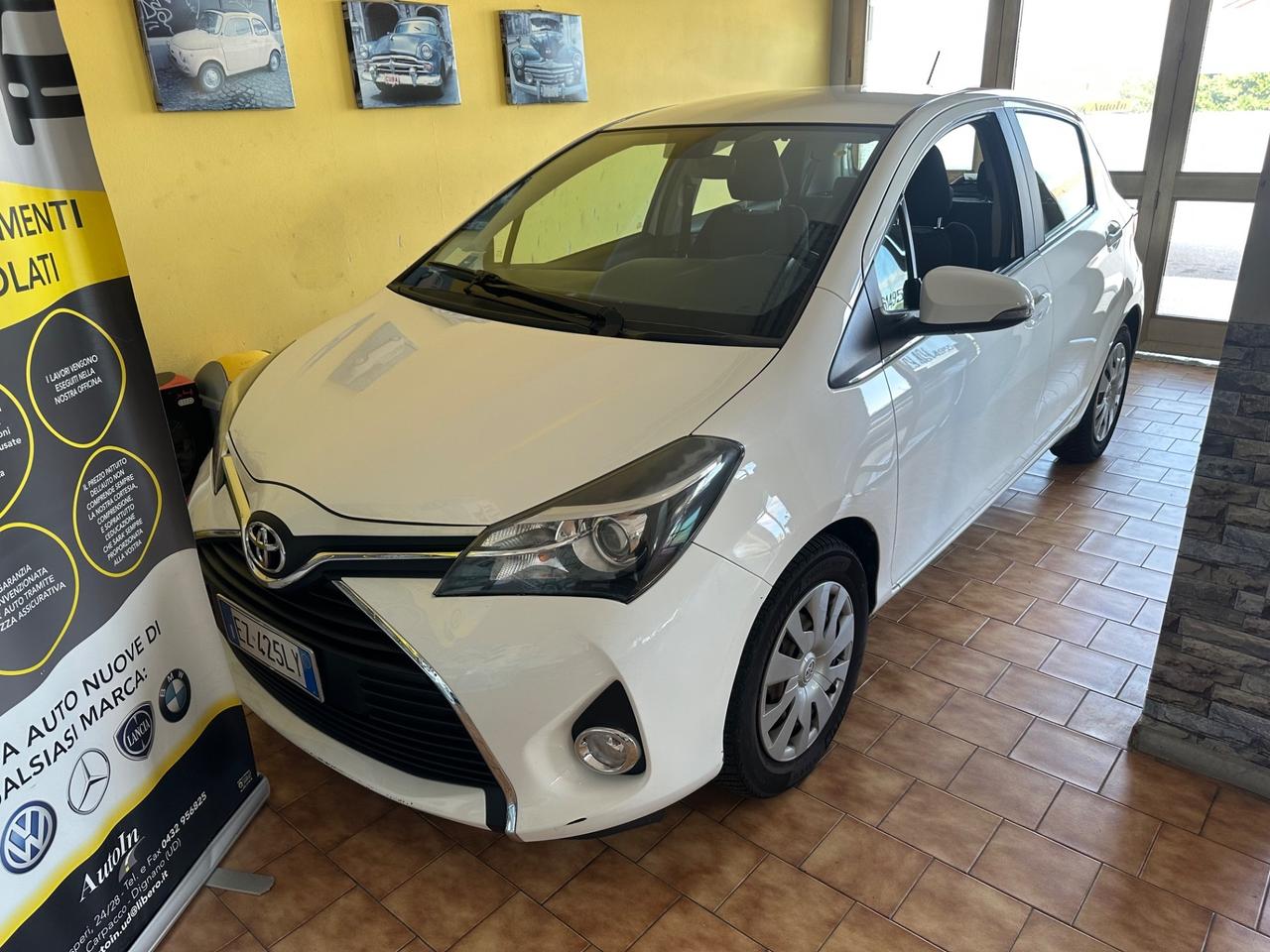 Toyota Yaris 1.0 5 porte