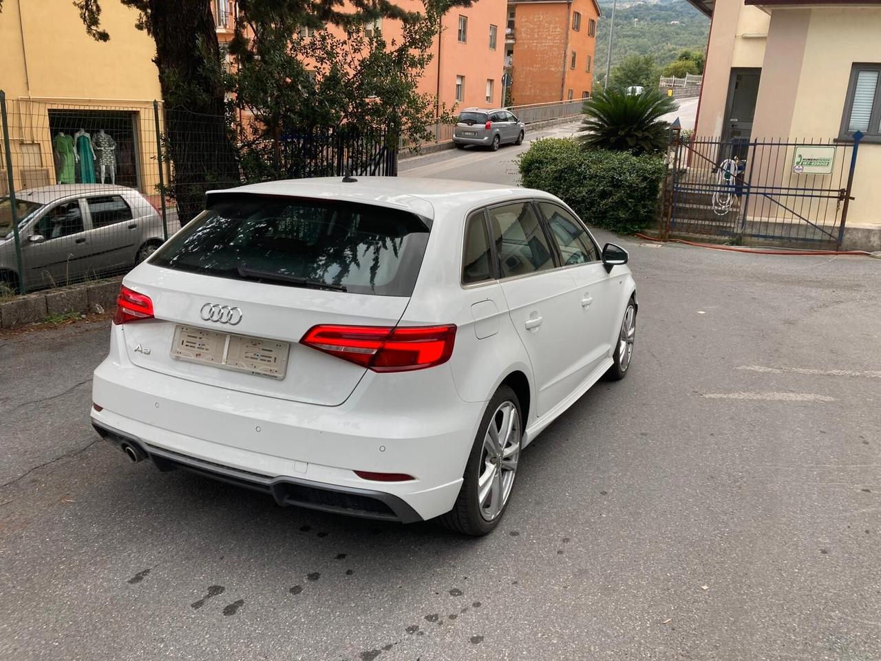 Audi A3 SPB 30 TDI S line edition