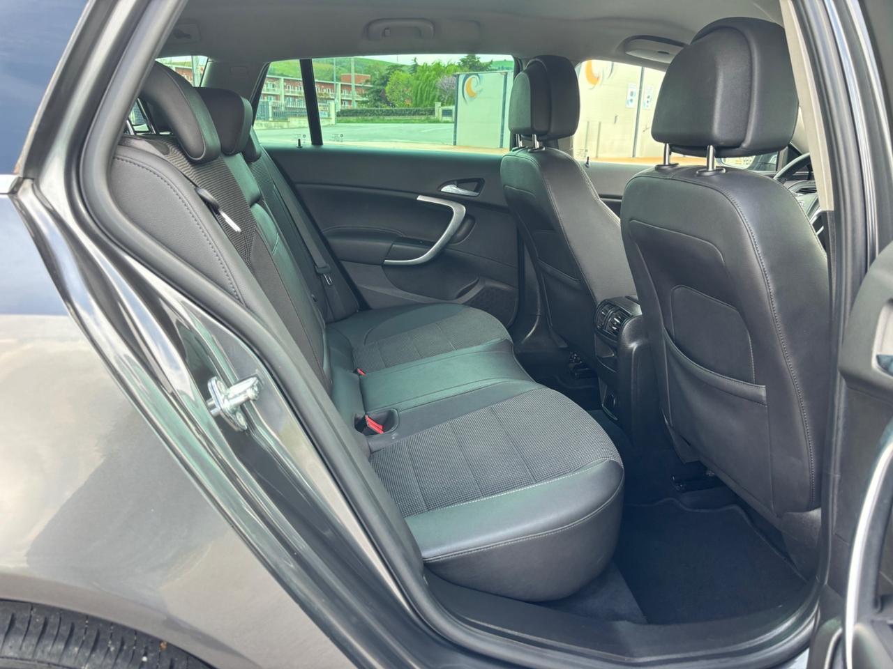 Opel Insignia 2.0 CDTI Sports Tourer Cosmo