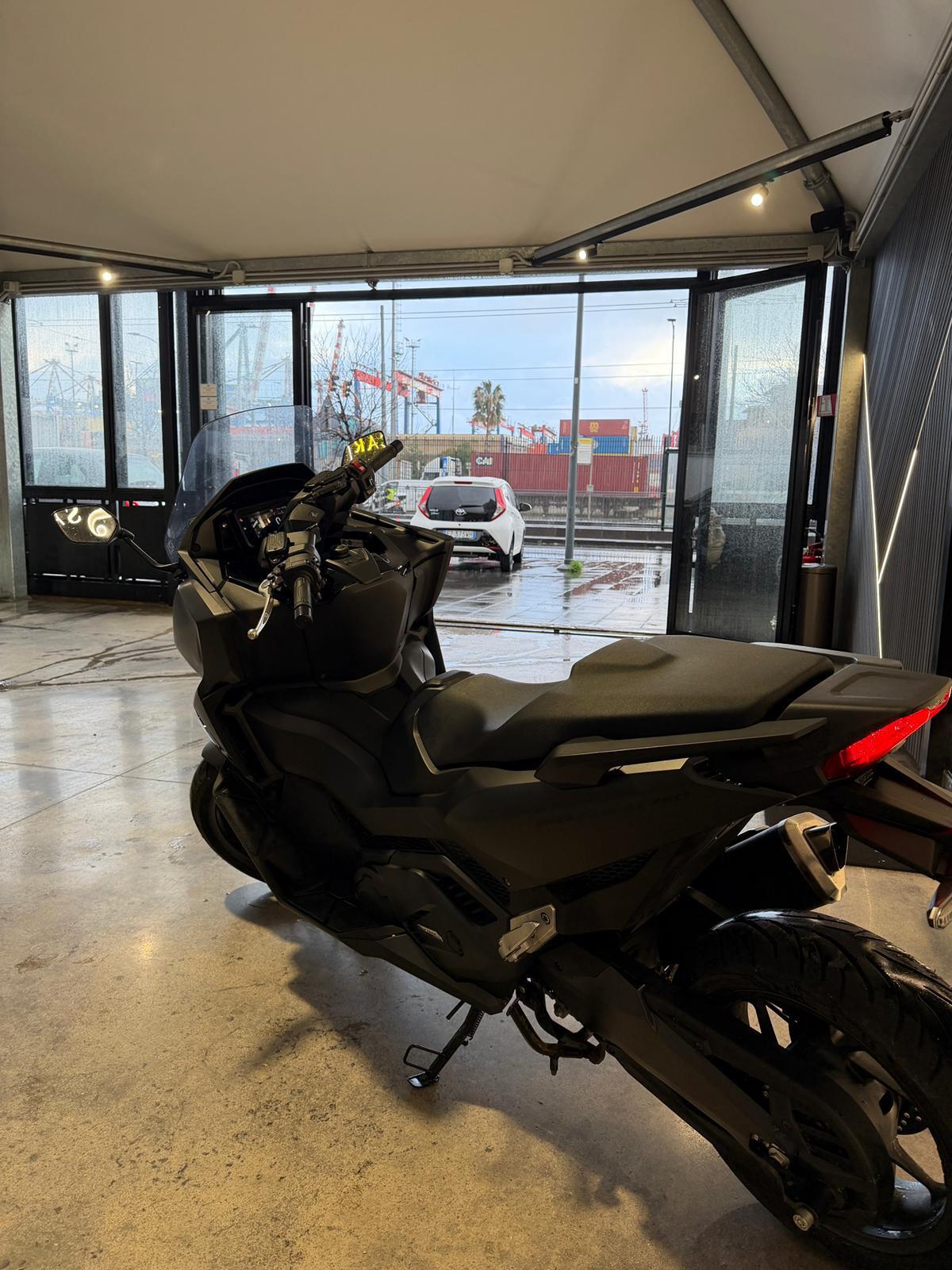 Honda Forza 750 2025