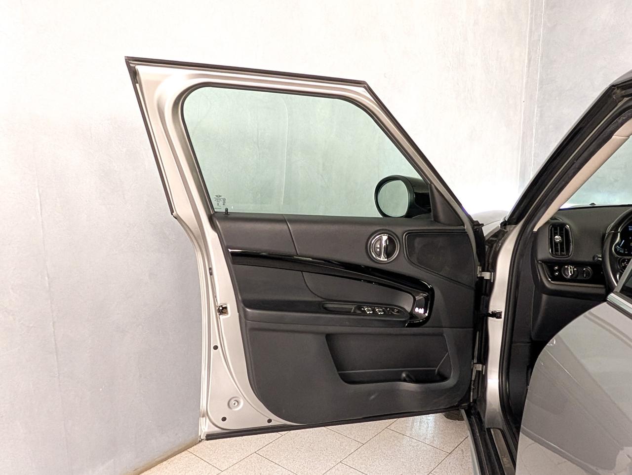 Mini Cooper Countryman Cooper 1.5 Automatic Essential