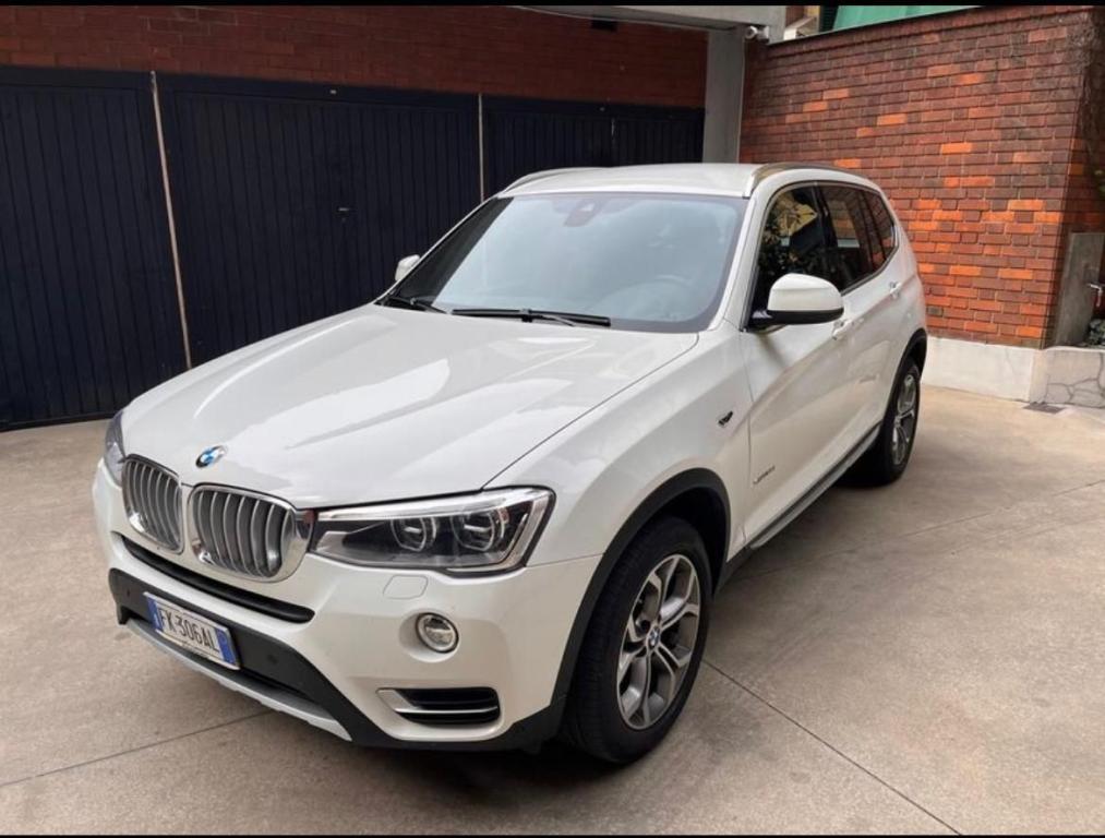 BMW - X3 - xDrive20d xLine