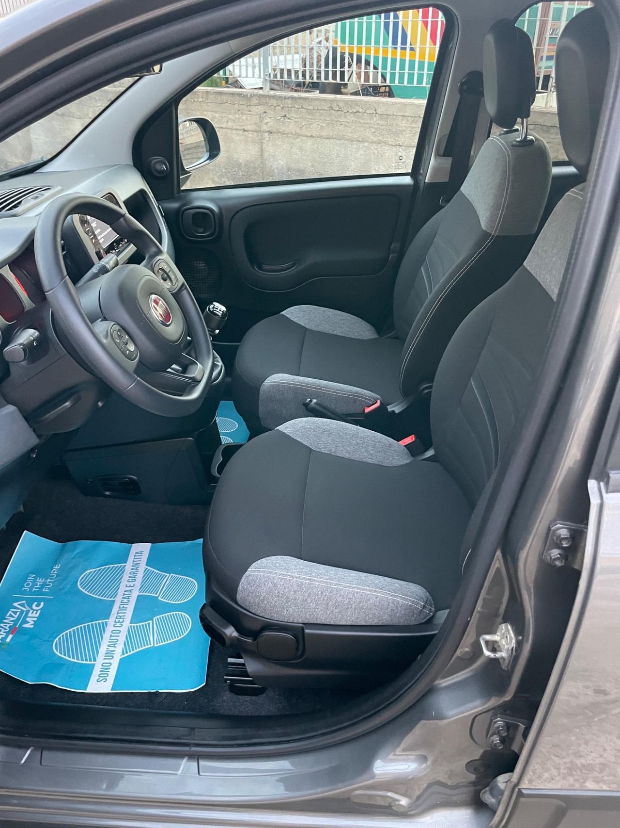 Fiat Panda 1.0 FireFly S&S Hybrid Garmin