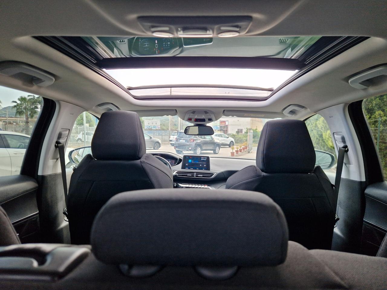 Peugeot 3008 BlueHDi 130 S&S EAT8 Allure