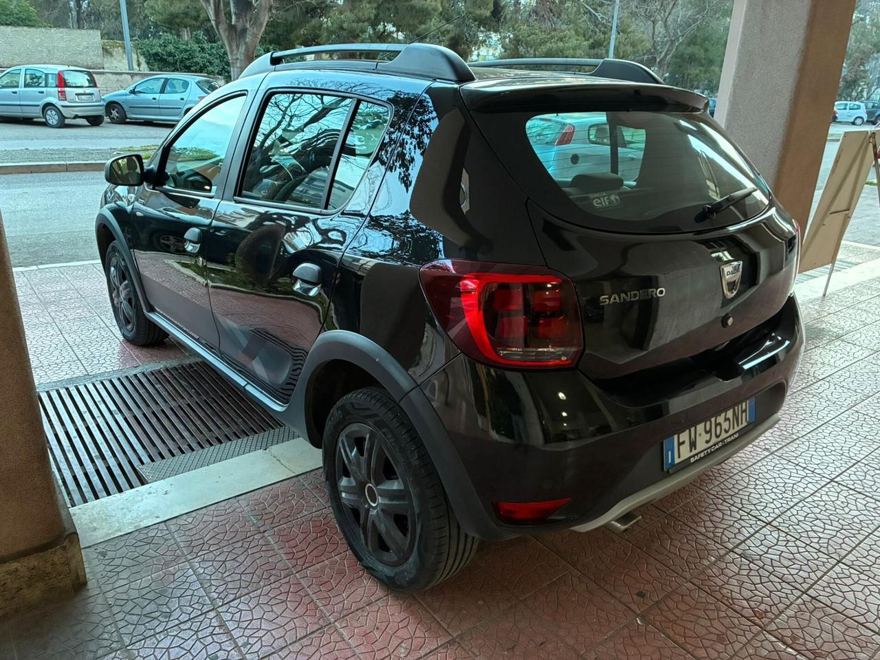Dacia Sandero Stepway1.5dCi navi retro perfetta-19