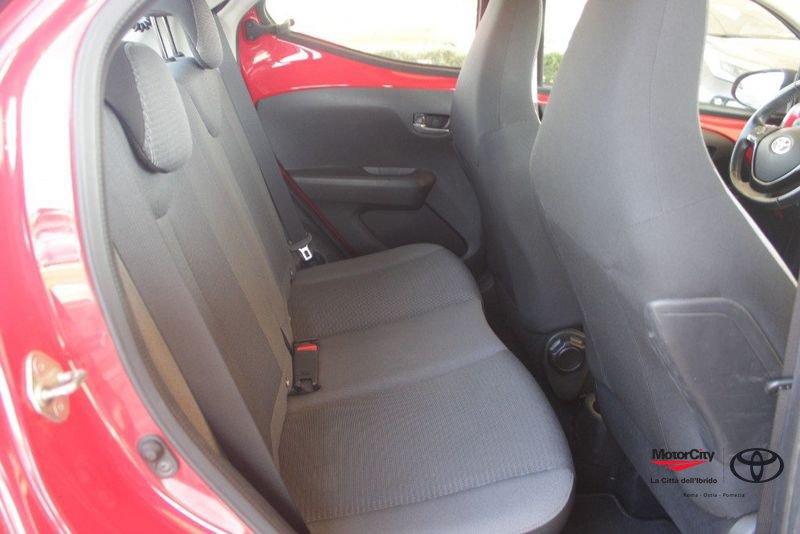 Toyota Aygo Connect 1.0 VVT-i 72 CV 5 porte x-play