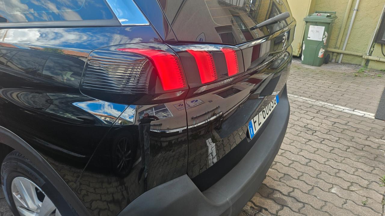 Peugeot 5008 1.5 bluehdi 131 CV C.AUTOMATICO-NAVY-CARPLAY-