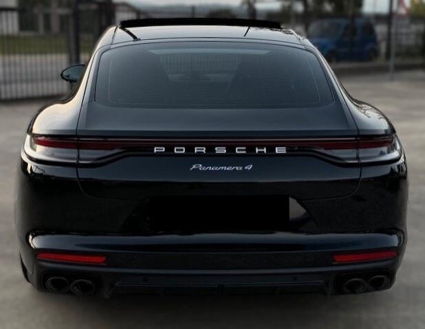 Porsche Panamera 2.9 4 Total Black