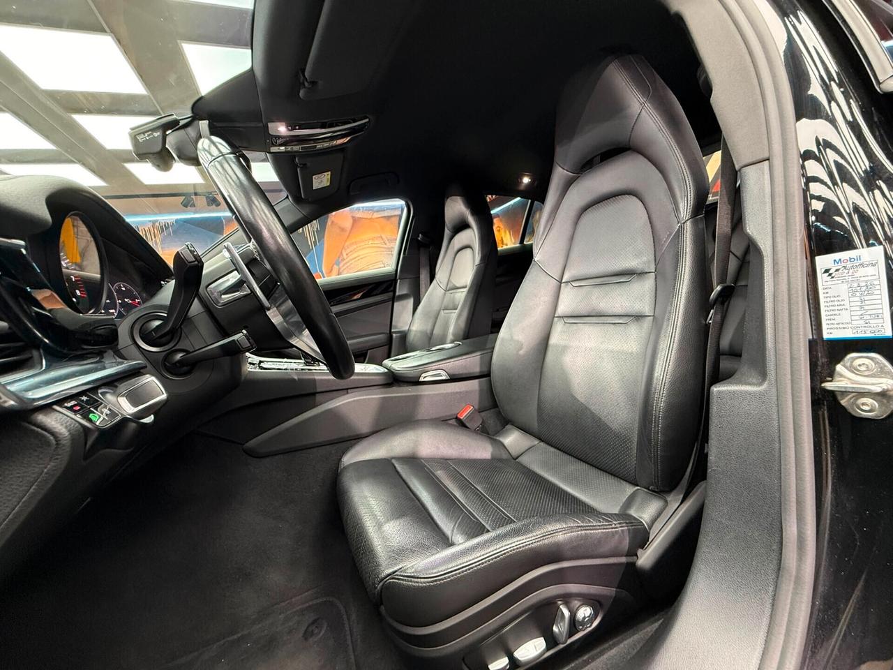 Porsche Panamera 3.0 4 (298)