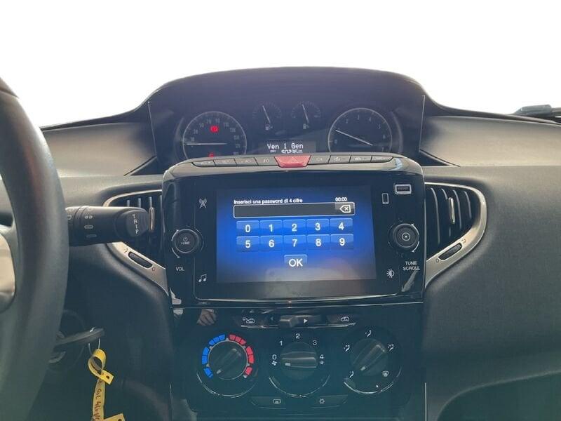 Lancia Ypsilon III 2021 1.0 firefly hybrid Gold s&s 70cv
