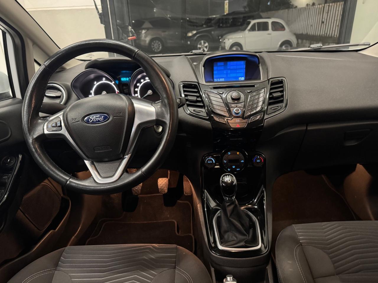 Ford Fiesta 1.5 TDCi 75CV 5 porte Titanium