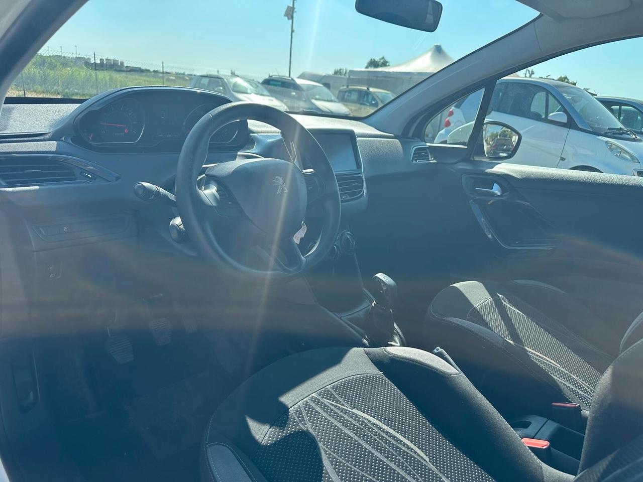 Peugeot 208 Benzina