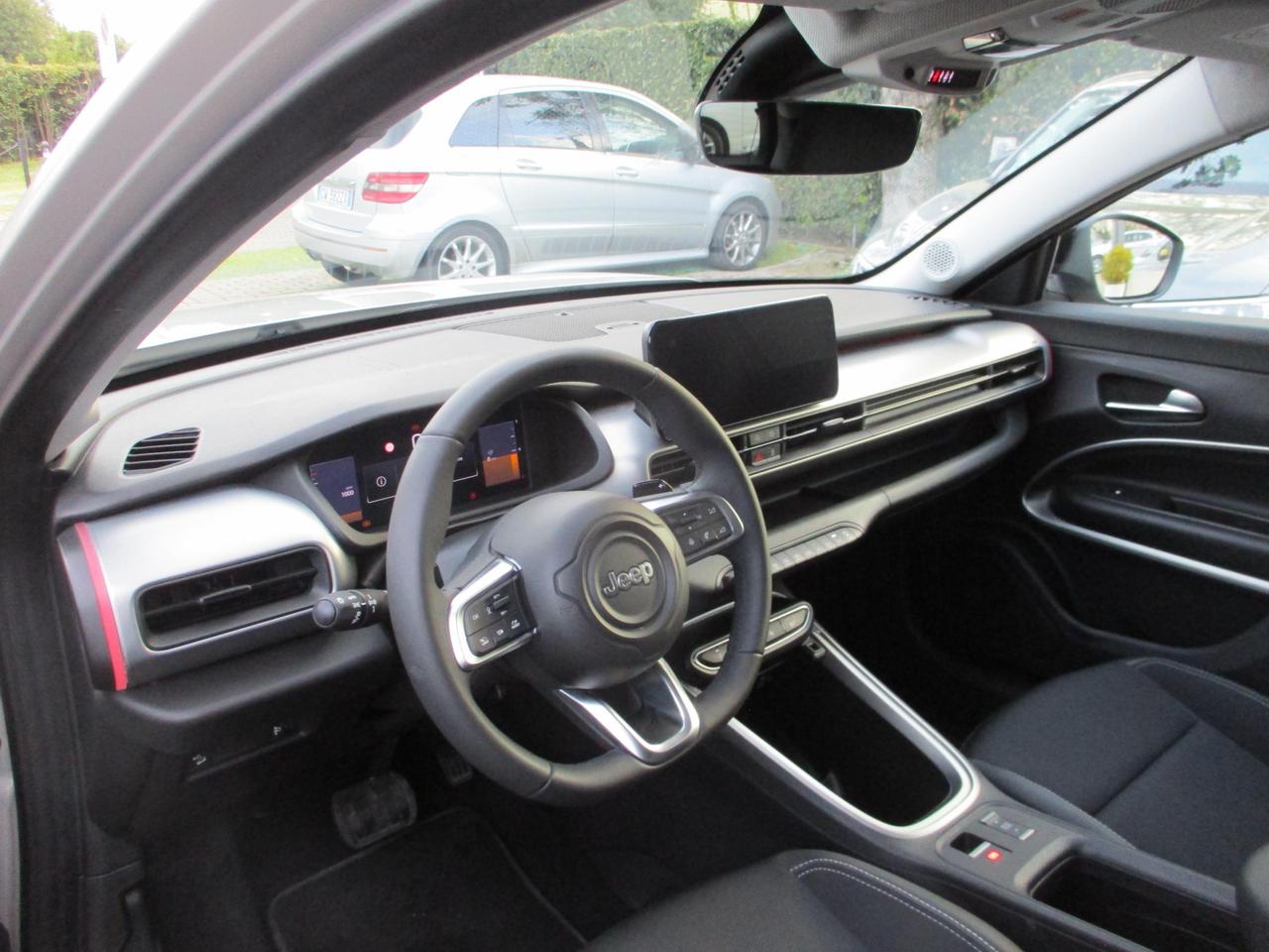 Jeep Avenger 1.2 Turbo MHEV DCT Summit Led/Camera