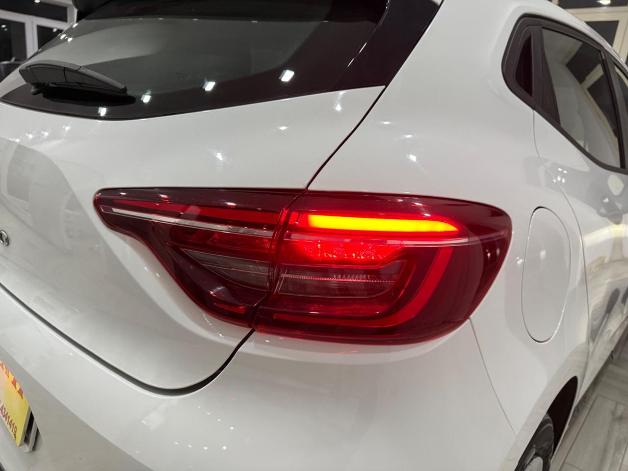 Renault Clio SCe BENZ. 5 porte INTENS+FULL LED/NAVI2021