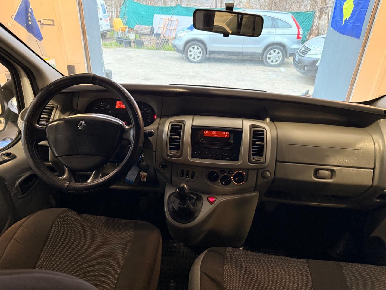 Renault Trafic 2.5 Diesel 9 posti