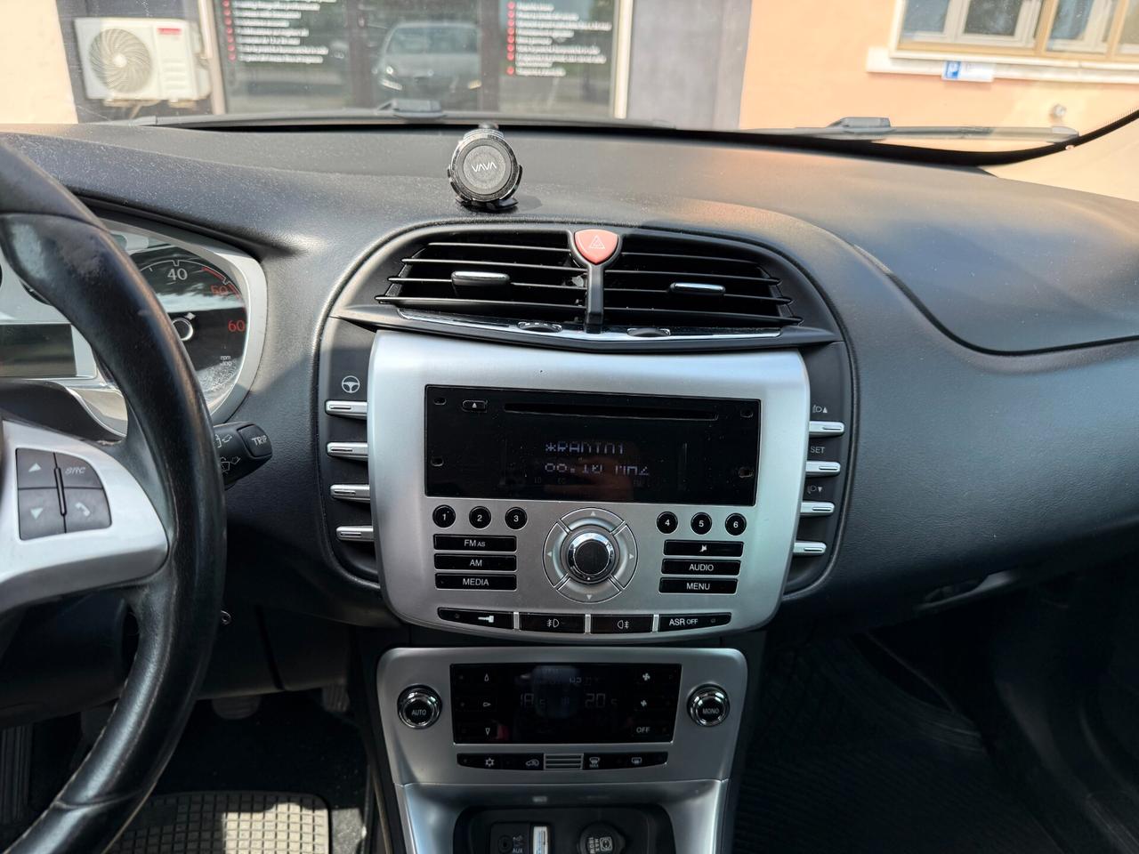 Lancia Delta 1.6 MJT DPF 105 CV Gold