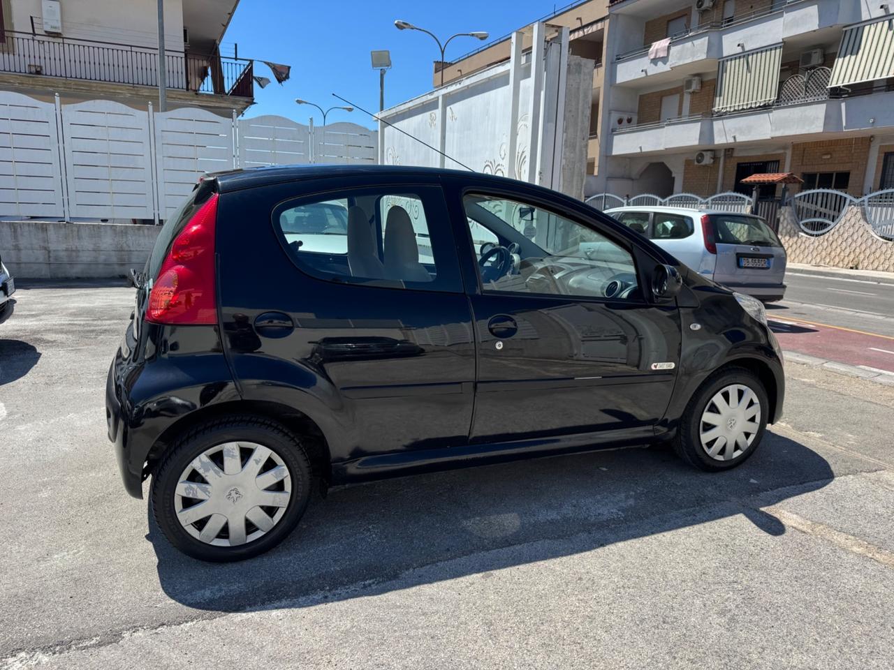 Peugeot 107 1.0 BENZINA 68CV Sweet Years 2008