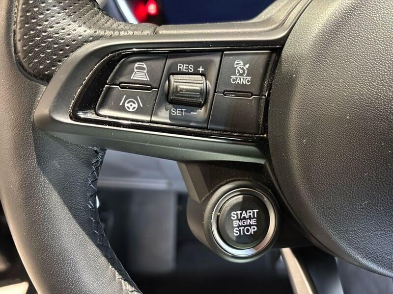 Alfa Romeo Giulia Giulia 2.0 Turbo 280 CV AT8 AWD Q4 Veloce