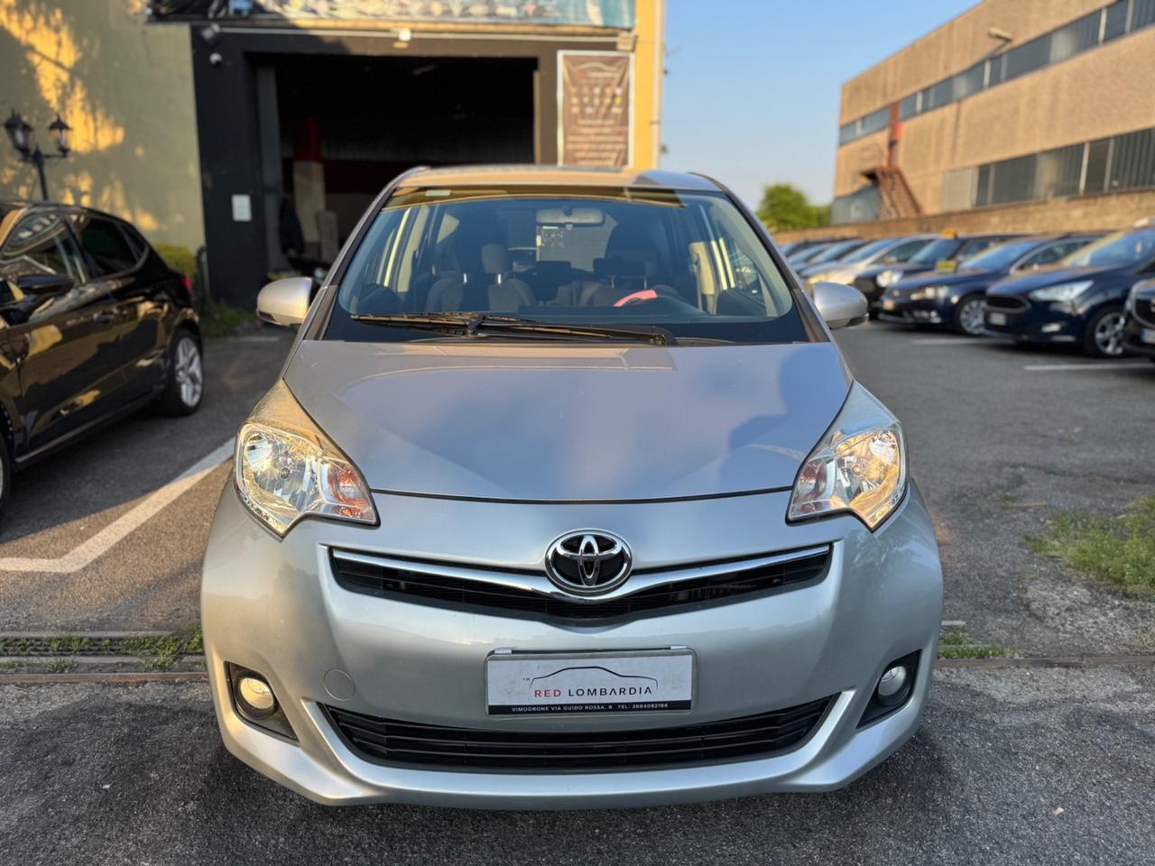 Toyota Verso-S 1.4D MMT Style. Neopatentati.
